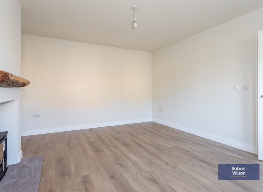 Detached, Hazelgrove Avenue, Belfast Road, Lurgan, BT66 7TF