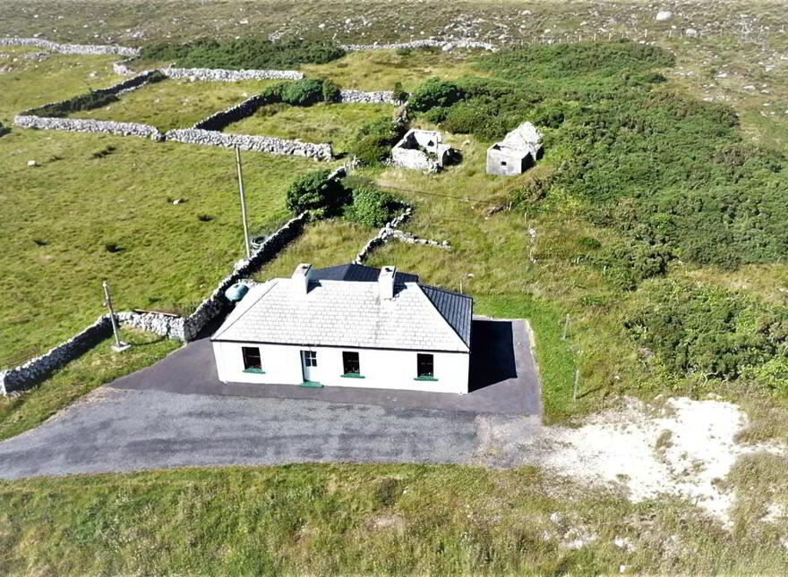 Chapel Road, Brinalack, Co. Donegal - Traditional Cottage, Derrybeg