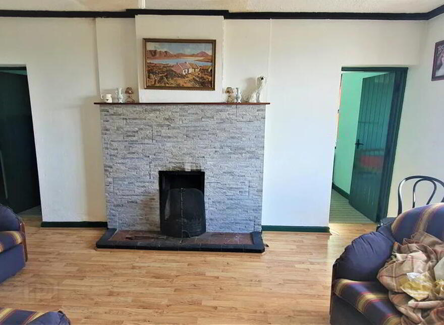 Chapel Road, Brinalack, Co. Donegal - Traditional Cottage, Derrybeg