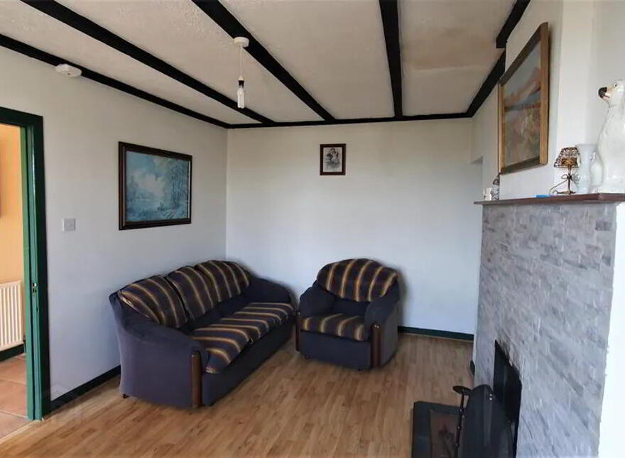 Chapel Road, Brinalack, Co. Donegal - Traditional Cottage, Derrybeg
