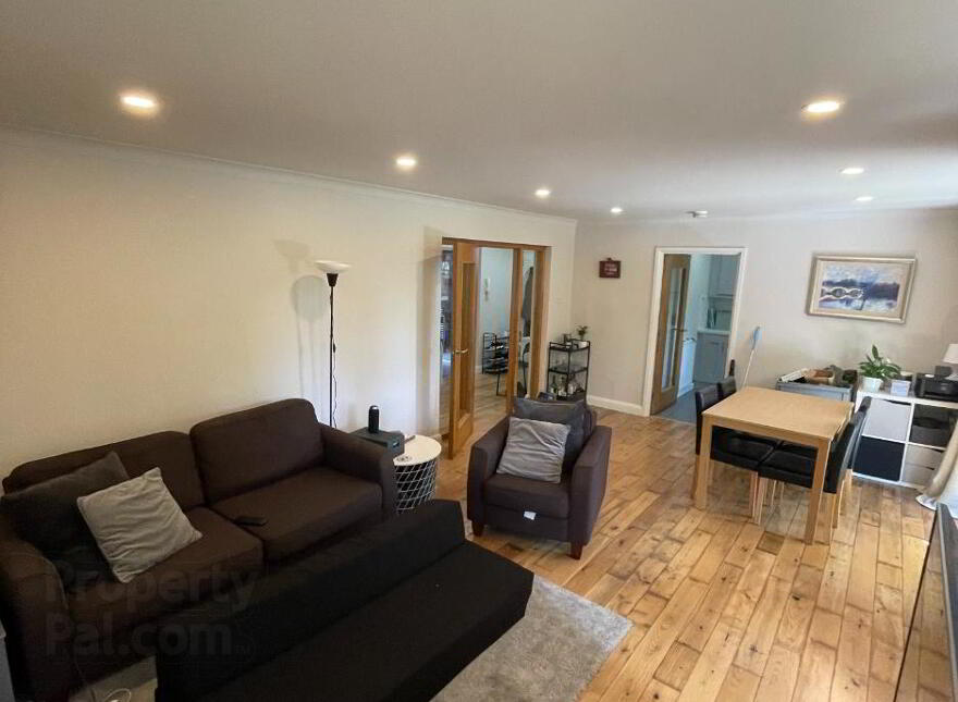 2 Stranmillis Mews, 3 Stranmillis Mews, Belfast, BT9 5DG photo