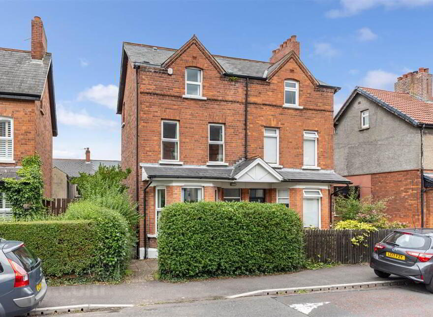 25 Florenceville Avenue, Ormeau Road, Belfast, BT7 3GZ photo