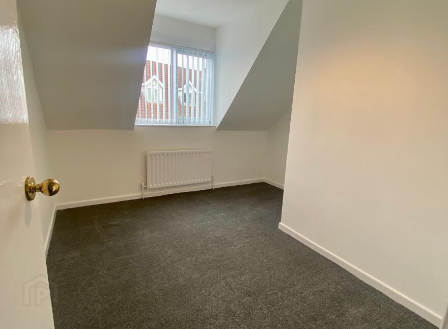 195 Hillcrest, Waterside, Londonderry, BT47 6GE
