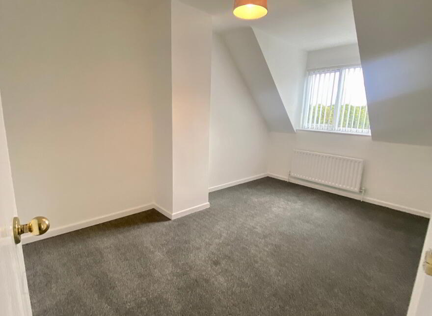 195 Hillcrest, Waterside, Londonderry, BT47 6GE