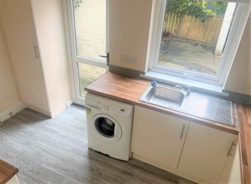 1D Tildarg Avenue, Belfast, BT11 9LU