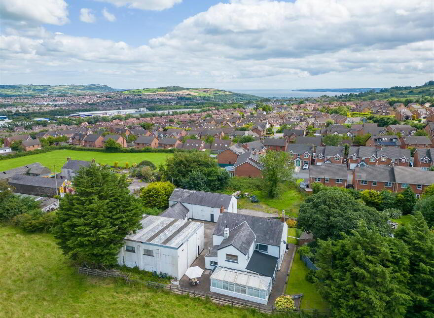 122 Hydepark Road, Newtownabbey, BT36 4PZ
