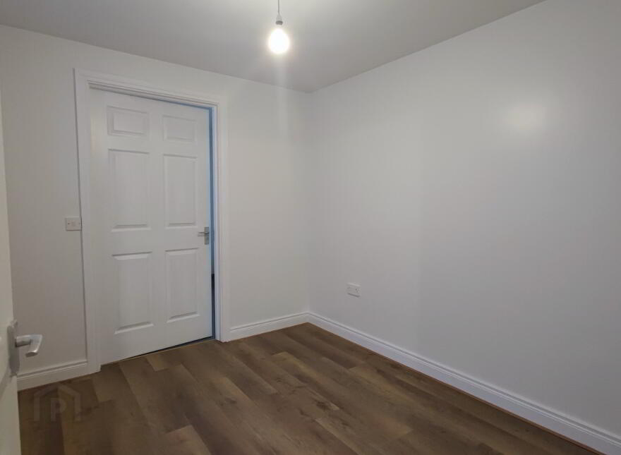 7 Holm Terrace, Dromore, BT25 1HN