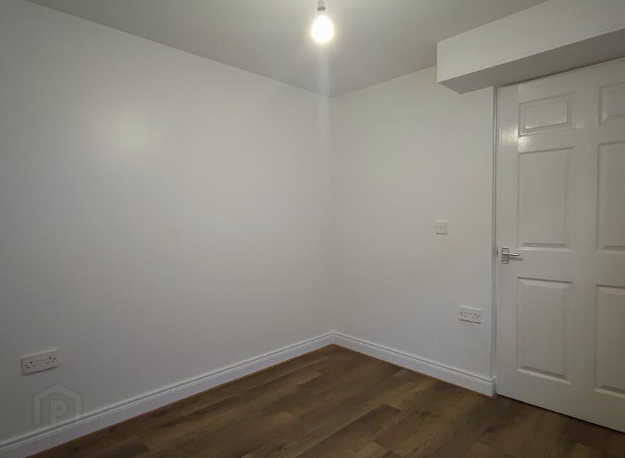 7 Holm Terrace, Dromore, BT25 1HN