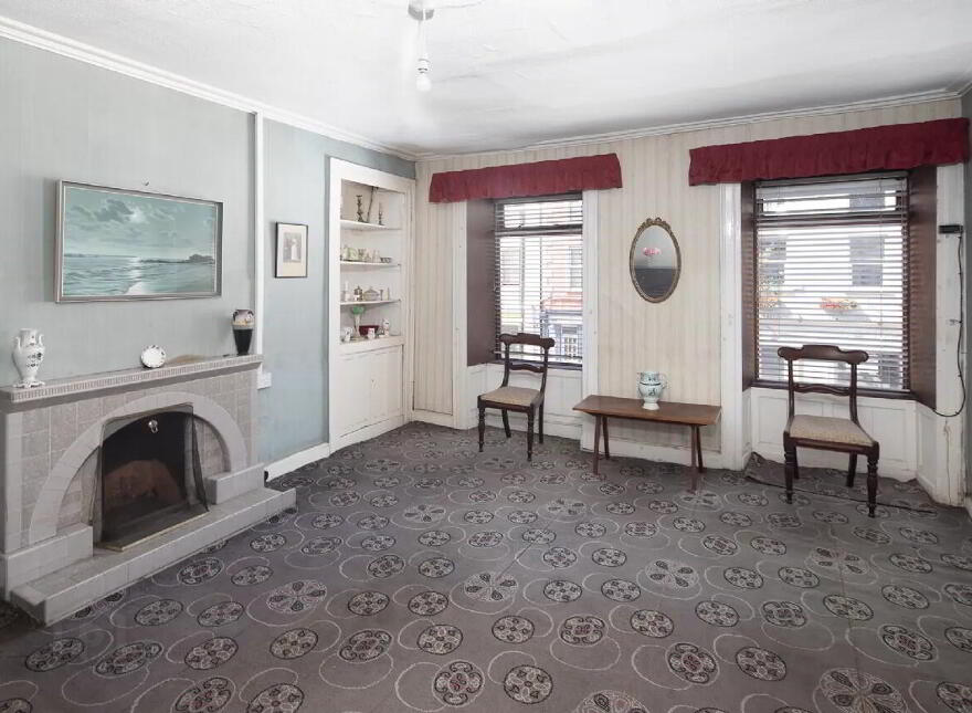 54 Main Street, Midleton, P25P268