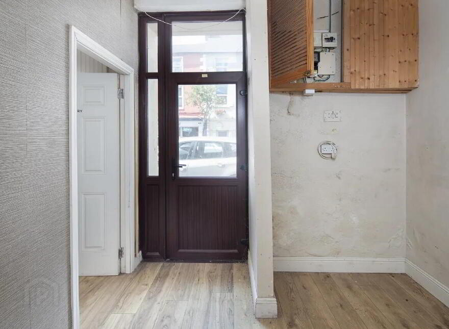 54 Main Street, Midleton, P25P268