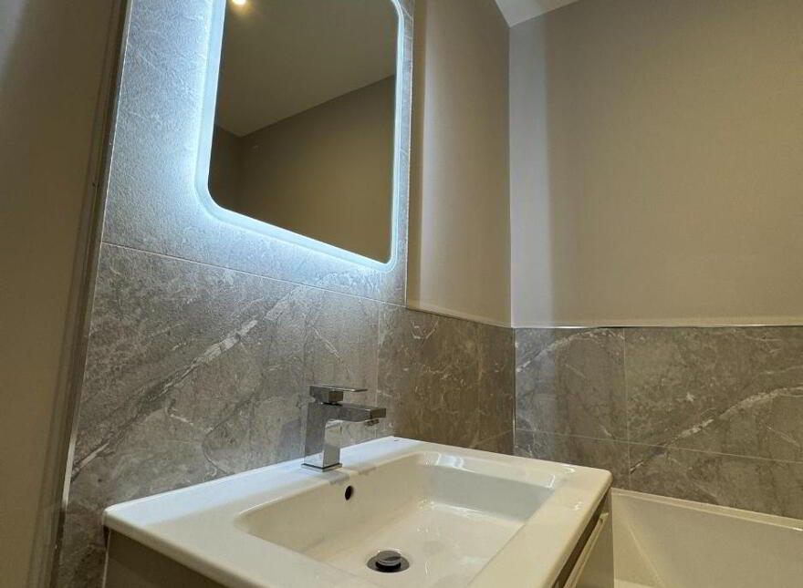 The Mansion House Apt 2, Lacefield, Upper Newtownards Road, Belfast