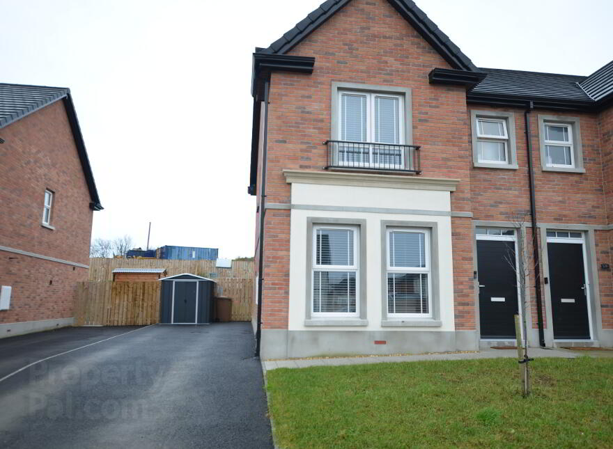 127 Drumnagoon Park, Craigavon, BT63 5GJ photo