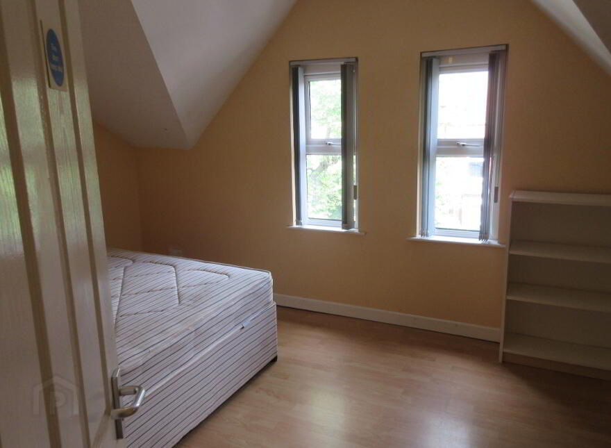 Great Student House, 121 University Avenue, Queens Quarter, Belfast, BT7 1GX