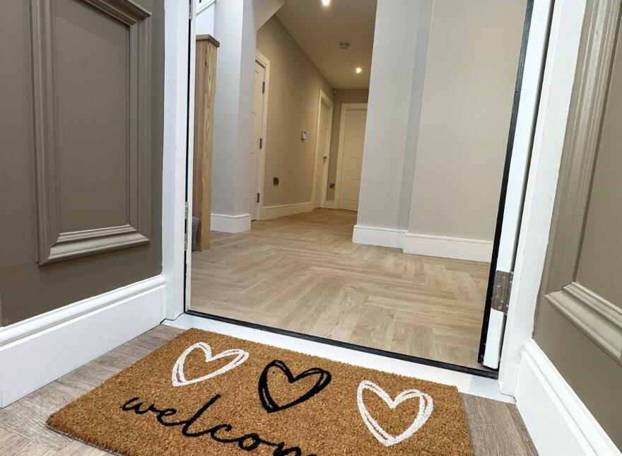 The Mansion House Apt 16, Lacefield, Upper Newtownards Road, Belfast, BT4 3PA