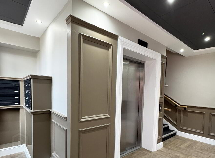 The Mansion House Apt 16, Lacefield, Upper Newtownards Road, Belfast, BT4 3PA