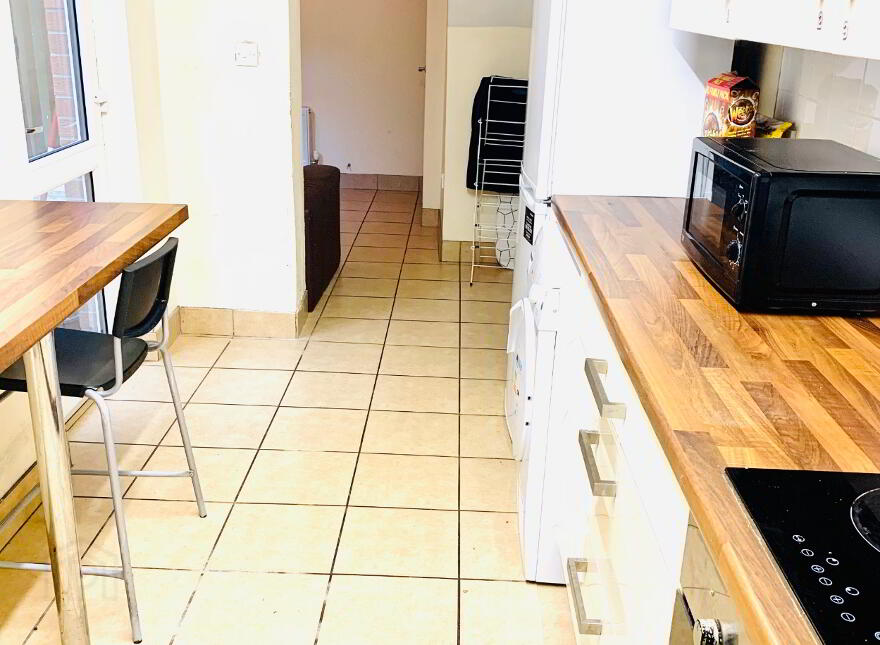 Balfour Avenue, Room 3, All Bills Included, Belfast, BT7 2EX