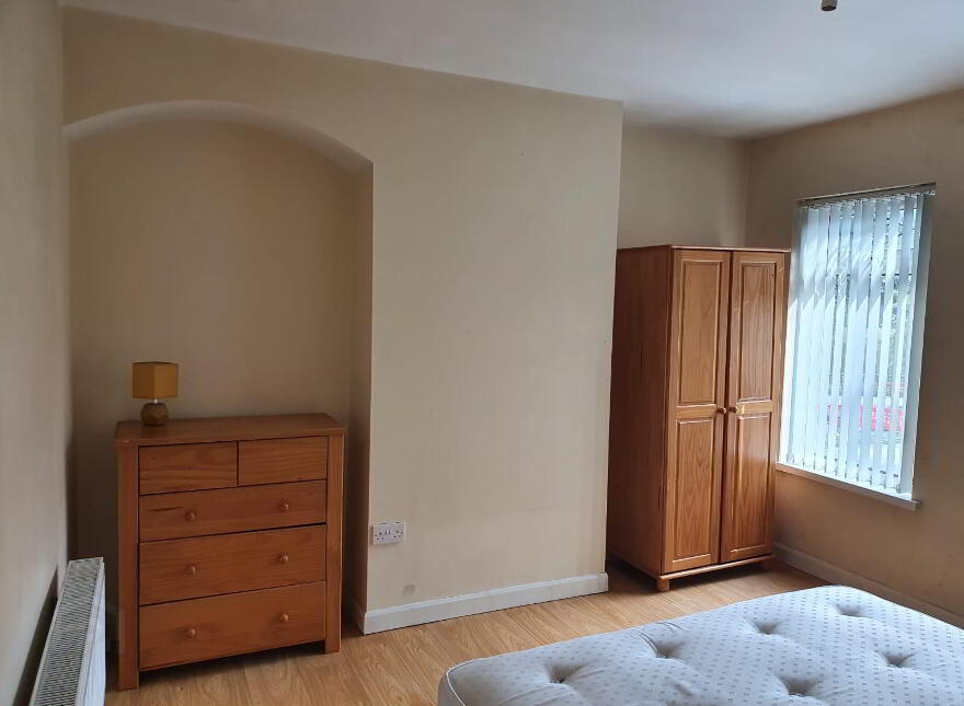 Balfour Avenue, Room 3, All Bills Included, Couple Accepted, Belfast, BT7 2EX