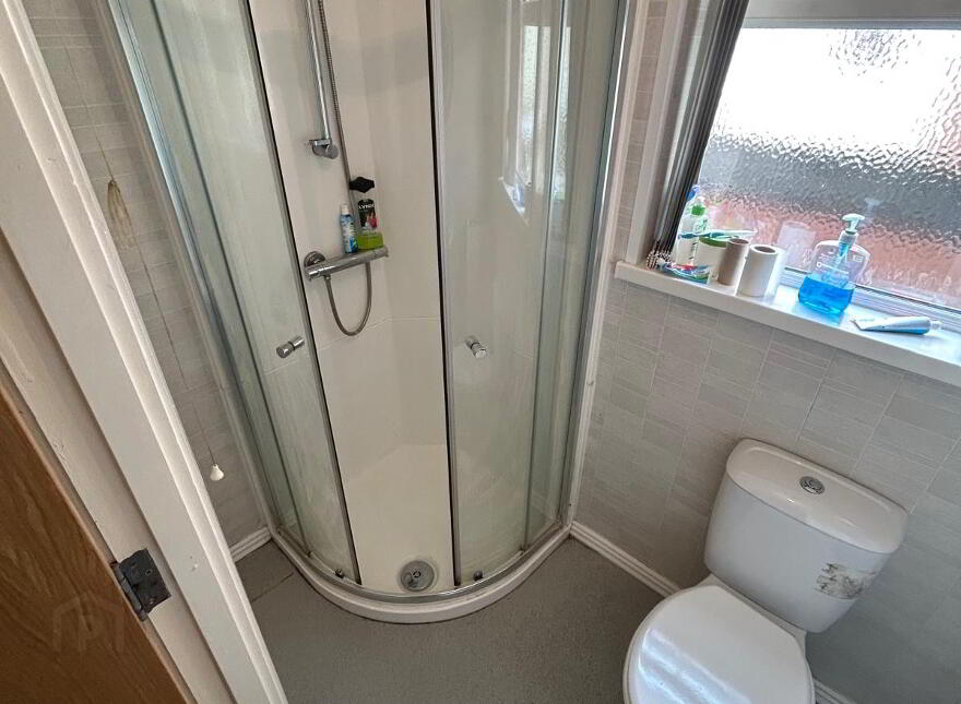 Balfour Avenue, Room 3, All Bills Included, Couple Accepted, Belfast, BT7 2EX