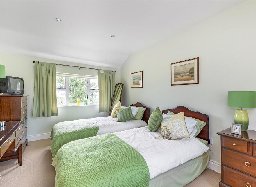 152 Main Road, Cloughey, Newtownards, BT22 1JA