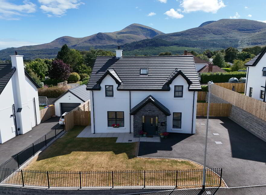 The Burren, Iveagh Hall, Tollymore Road, Newcastle, BT33 0FU