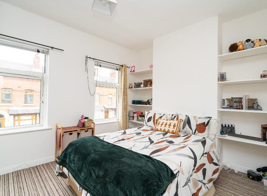 NON-HMO, 35 Farnham Street, Belfast, BT7 2FL