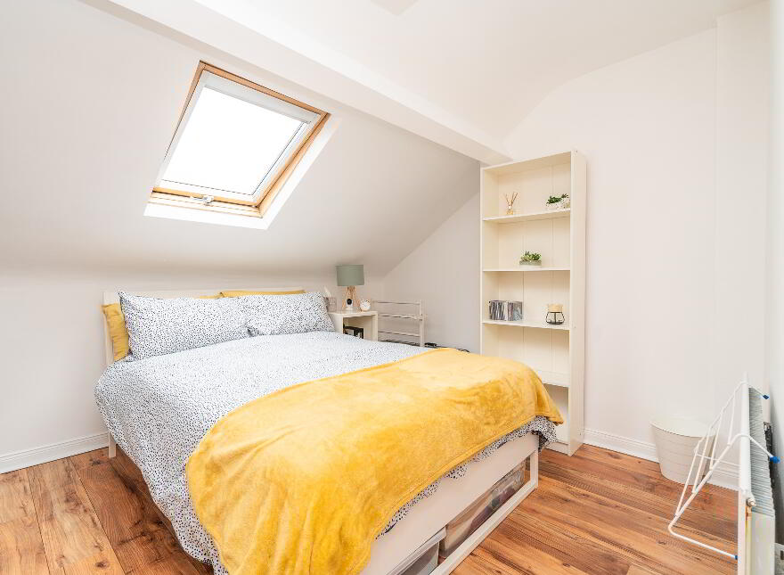 NON-HMO, 35 Farnham Street, Belfast, BT7 2FL