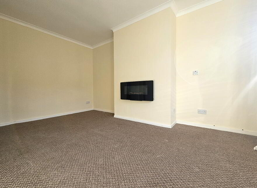 9 Huguenot Drive, Lisburn, BT27 4UH