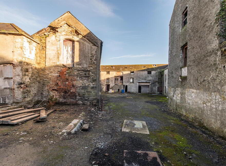 18 High Street, Ballynahinch, BT24 8AB