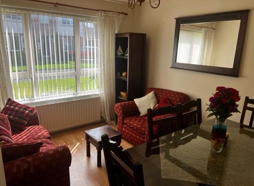 18 Laurel Grove, Lisburn, BT28 3EW