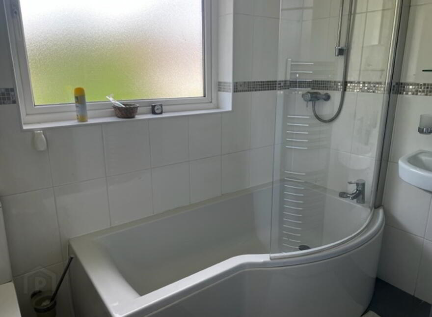 18 Laurel Grove, Lisburn, BT28 3EW