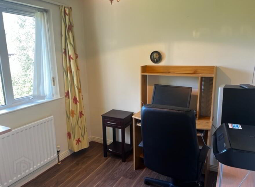 18 Laurel Grove, Lisburn, BT28 3EW