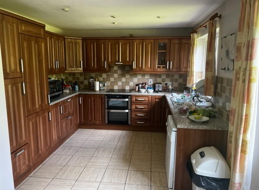 18 Laurel Grove, Lisburn, BT28 3EW