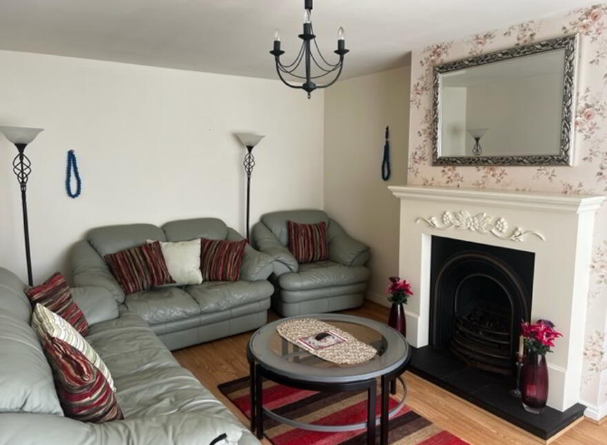 18 Laurel Grove, Lisburn, BT28 3EW
