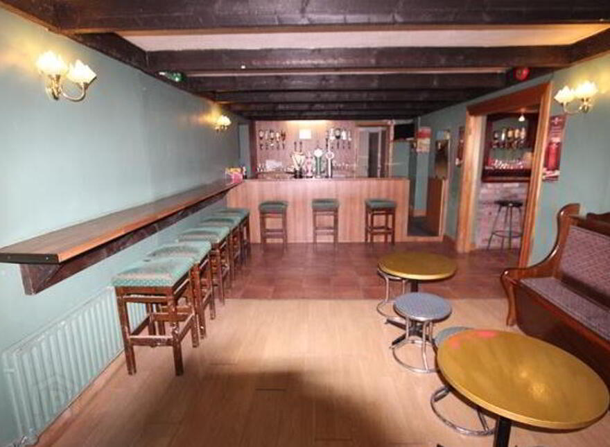 Lakeview Bar, Shop And Forecourt, Castleblayney, Monaghan, A75TV79