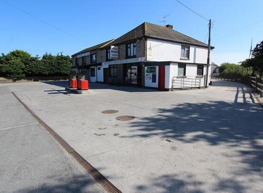 Lakeview Bar, Shop And Forecourt, Castleblayney, Monaghan, A75TV79