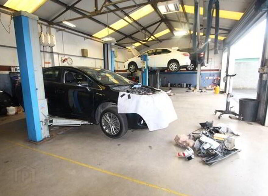 Marrons Garage, Monaghan Road, Castleblayney, Monaghan, A75AD85