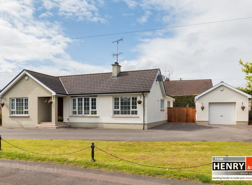 26 Augher Road, Clogher, BT76 0AD photo