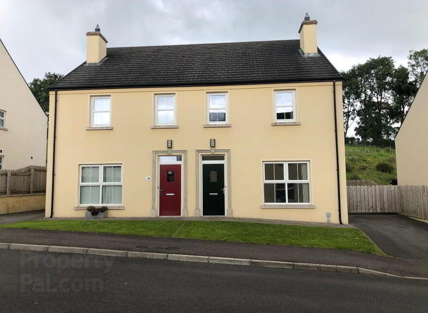 32 Richmond Hill, Ballygawley, Omagh, BT70 2ER photo