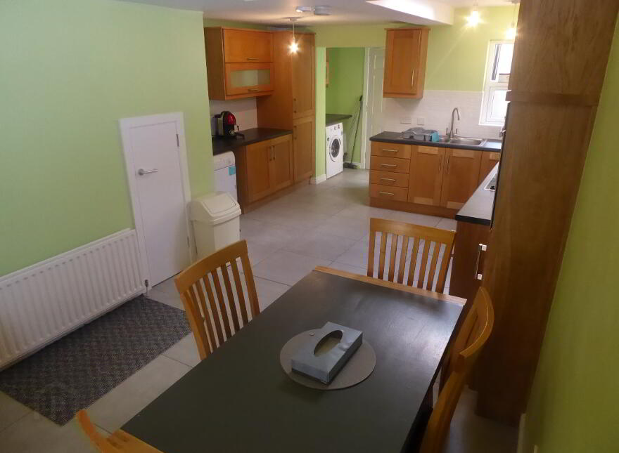 27 Rushfield Avenue, Ormeau Road, Belfast, BT7 3FP