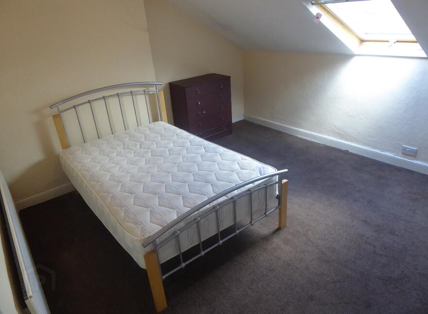27 Rushfield Avenue, Ormeau Road, Belfast, BT7 3FP