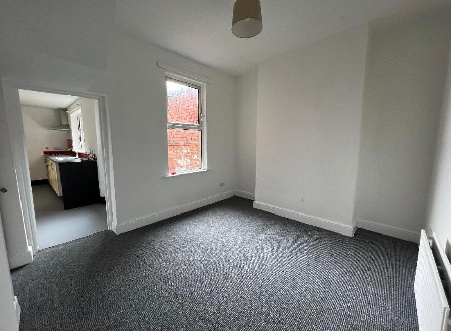 6 Victoria Crescet, Lisburn, BT27 4TF