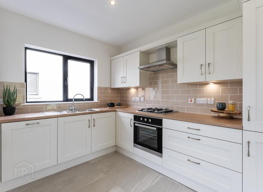** The Ringwood, Ballynamoney View, Craigavon, Lurgan