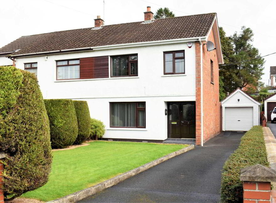 8 Plantation Road, Lisburn, BT27 5BP photo