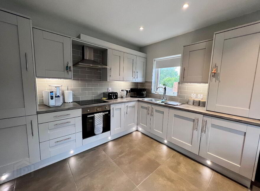 Apt 6 1 Loughan Hall, Comber Road, Dundonald, BT16 2FN