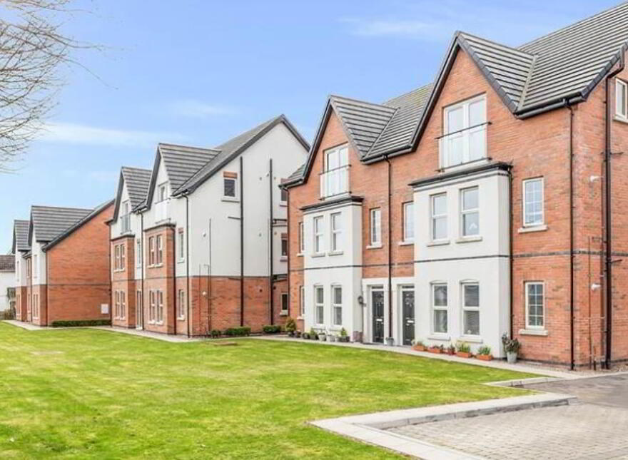 Apt 6 1 Loughan Hall, Comber Road, Dundonald, BT16 2FN