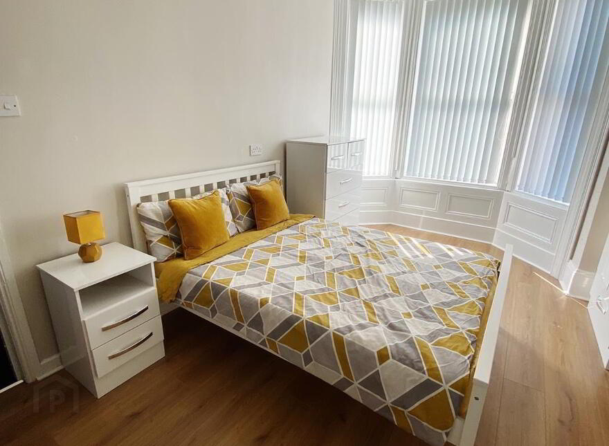 Camden Street, Room 5, R1, 2, 4 & 8. All Bills Included, Belfast, BT9 6AU
