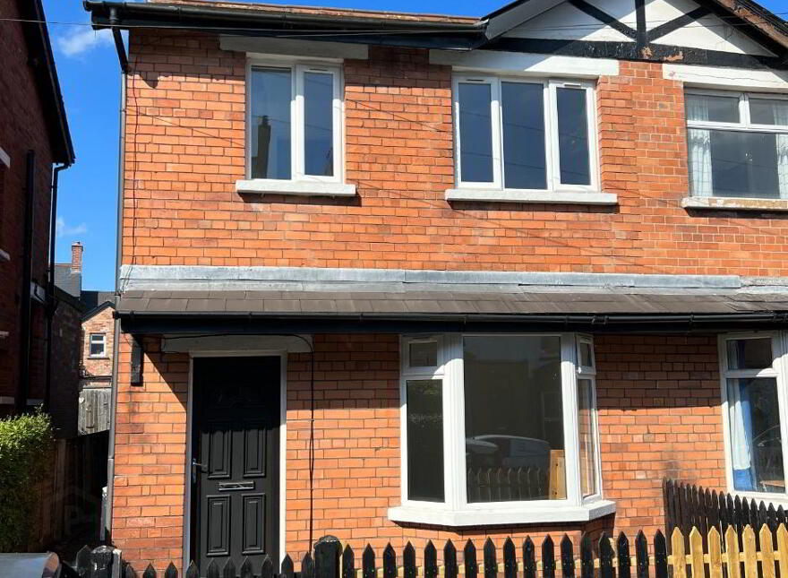 40 Sandhurst Drive, Belfast, BT9 5AY