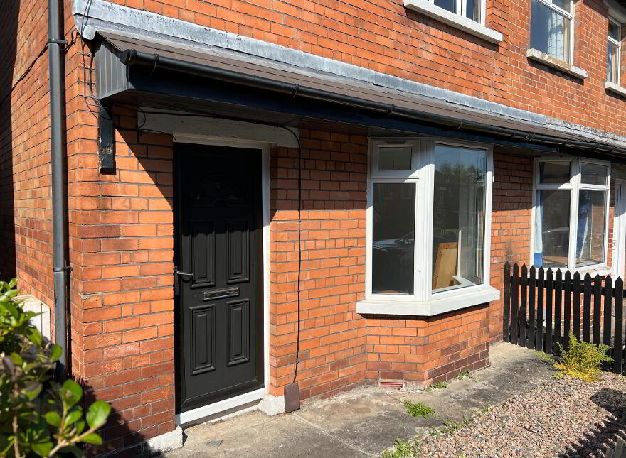 40 Sandhurst Drive, Belfast, BT9 5AY photo