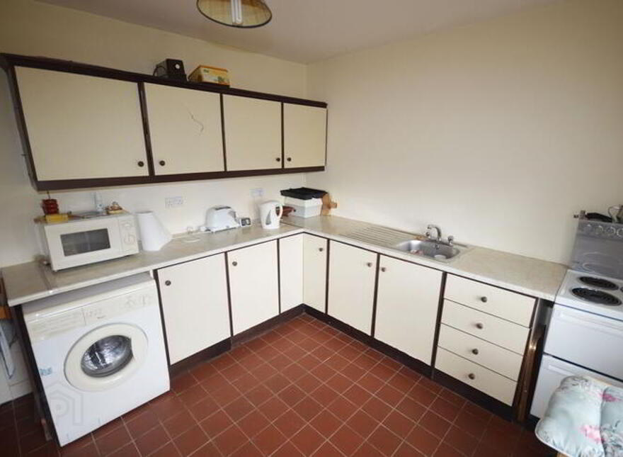 Station Road, Glenties, F94K2W6