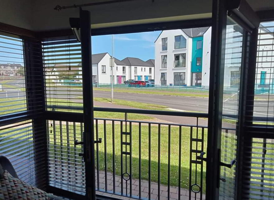 5 Montague Court, Portstewart, BT55 7TE